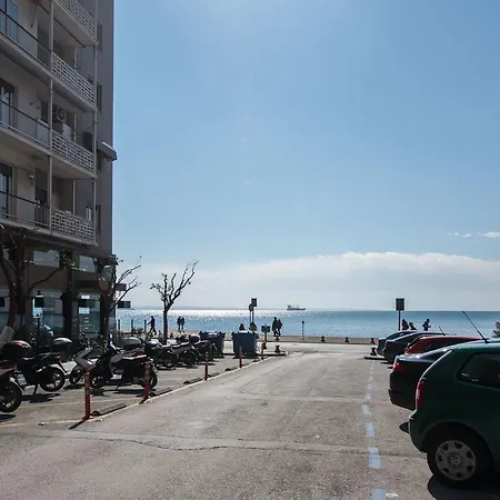 Apartment Seaside A&b